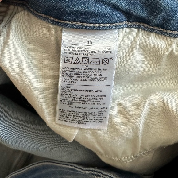 Old Navy Rockstar Skinny 16 Jeans - Picture 3 of 4